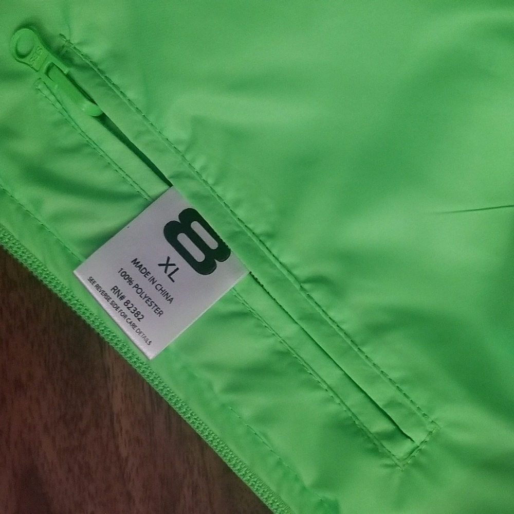 Vest - Picture 4 of 4